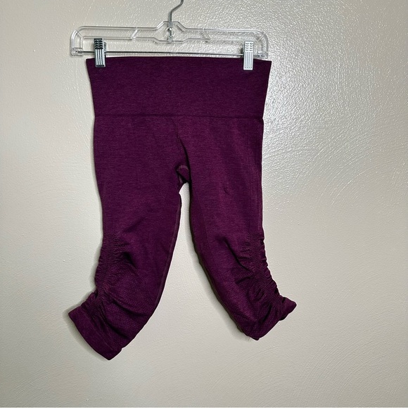 Lululemon In The Flow Crop II Heathered Regal Plum capri leggings Size 4 - Picture 3 of 7